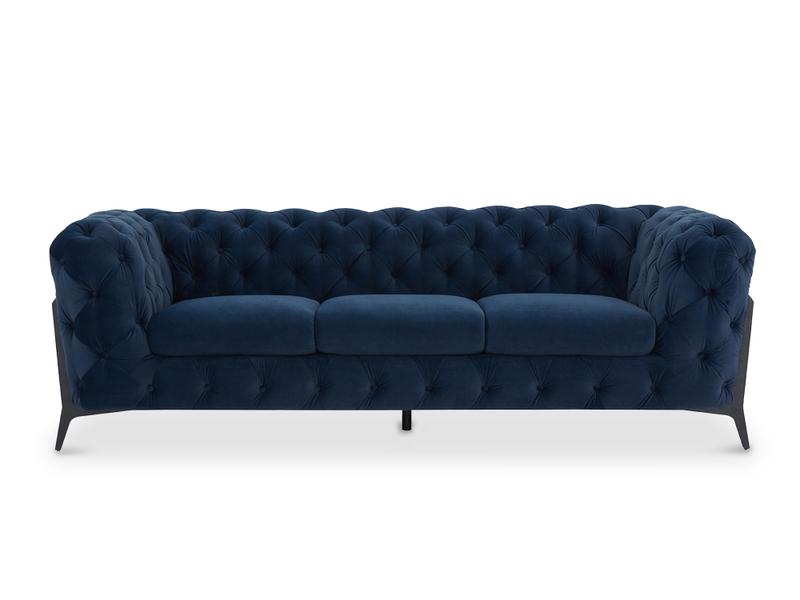 Salon cosy avec mobilier design et ambiance chaleureuse